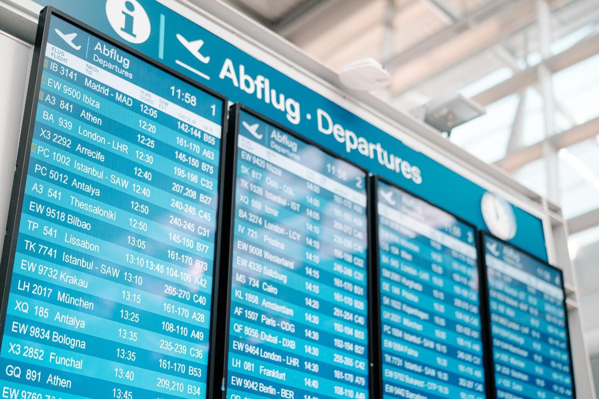 Gaestehaus Am Flughafen Duesseldorf Bagian luar foto